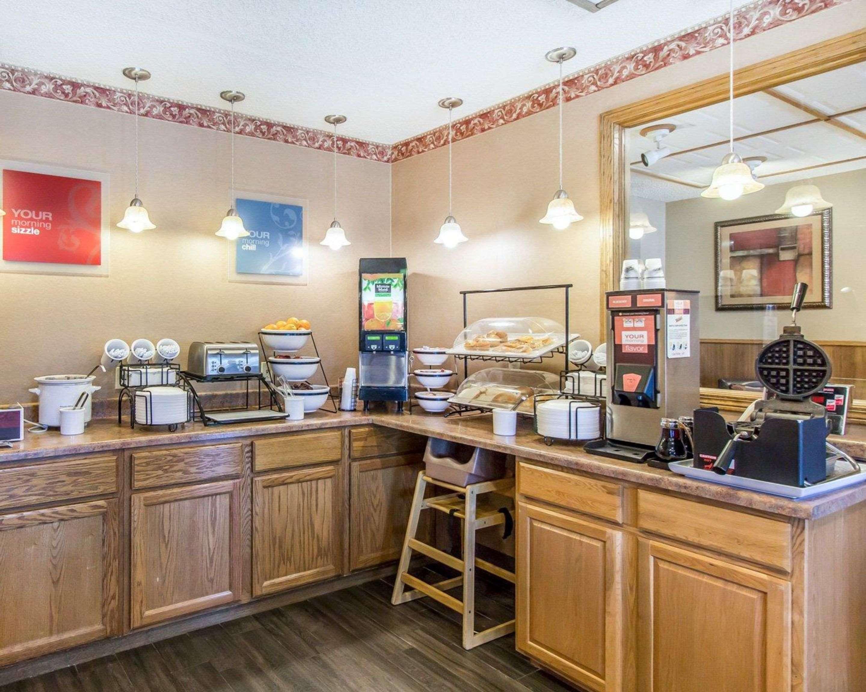 Comfort Inn Валънтайн Екстериор снимка